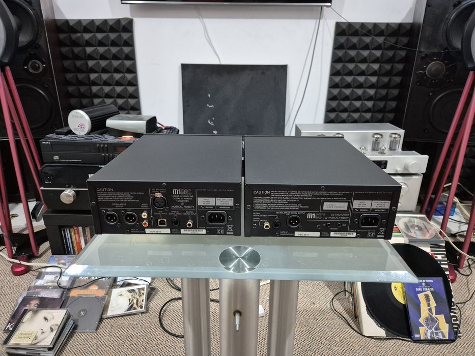 Musical Fidelity M1 DAC si M1 CDT cd player