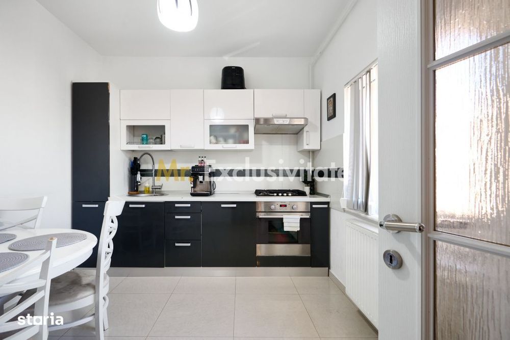 Eremia - Apartament 3 camere + studio | Scara interioara!