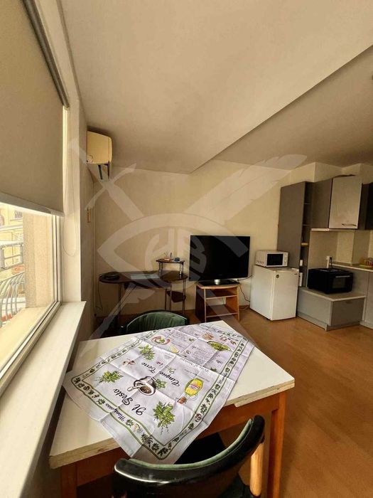 Дава се под наем Едностаен апартамент в Варна, Левски - 50 кв.м за 250 € - Снимка #2