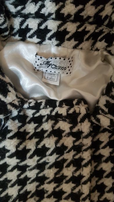 Для девочки верхняя одежда