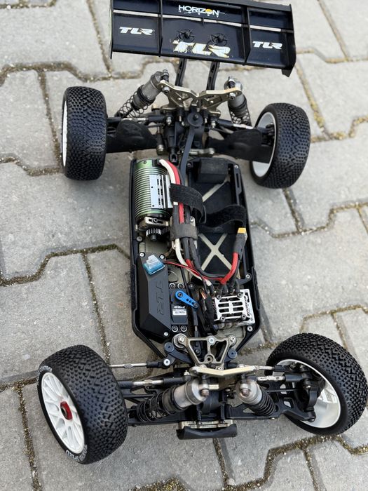 Automodel team losi racing tlr 8ight-e 3.0 buggy 1:8 4x4 brushless competitie unic