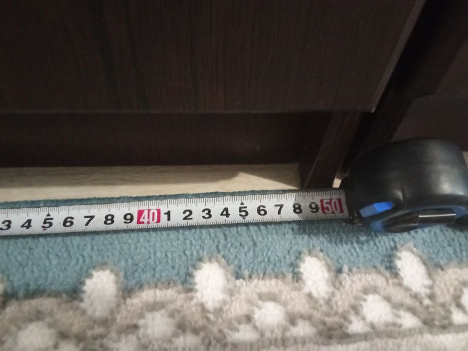 Тумбо прикроватный.