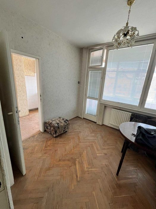 Тристаен апартамент в Центъра на Сливен - 113 кв. м - снимка 2