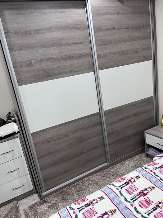 гардероб, скрин и нощни шкафчета