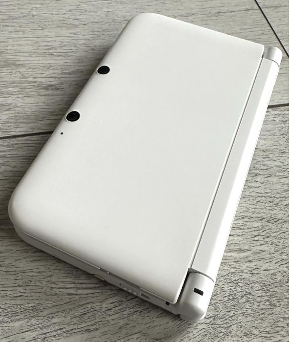 Super Ofertă! Joc Nintendo 3DS XL! Card 4GB! Stare Foarte Bună!
