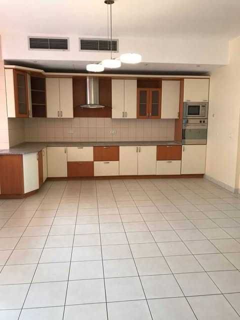 Продава се Двустаен апартамент в София, Център - 55 кв.м за 3273 €/кв.м - Снимка #2