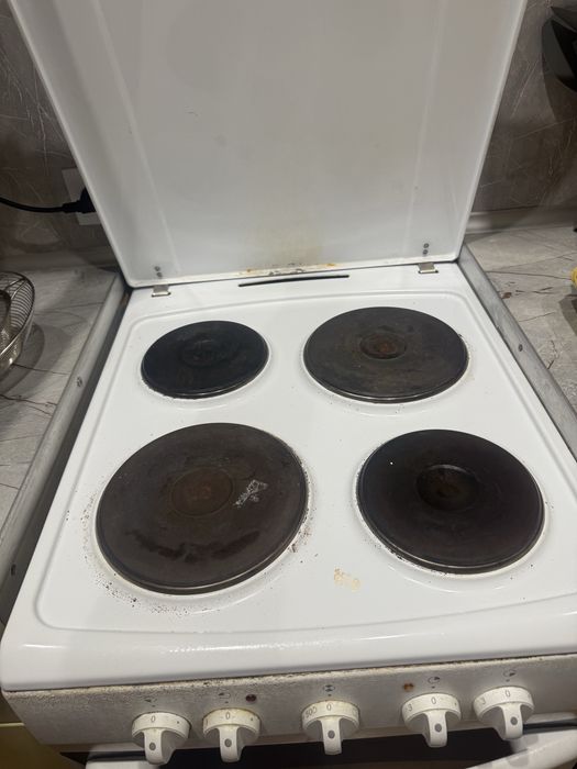 Продам плиту Hansa