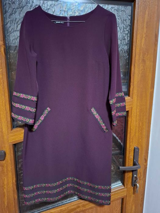 Rochie mov lungime medie cu motive florale marimea 42 M-L