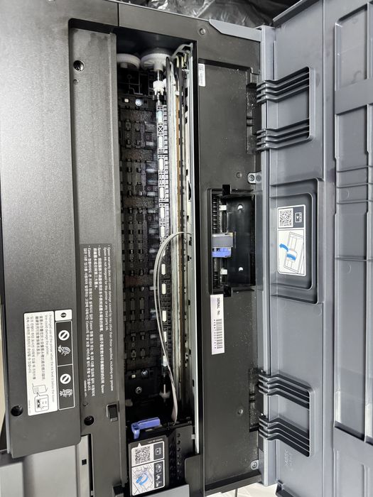 Epson EcoTank L11050 — цветной струйный принтер формата A3+