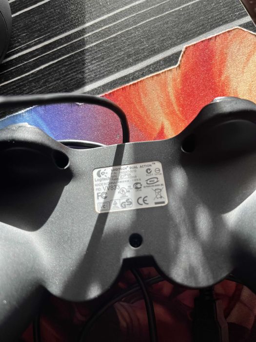 Logitech controller Dual Action / Джойстик