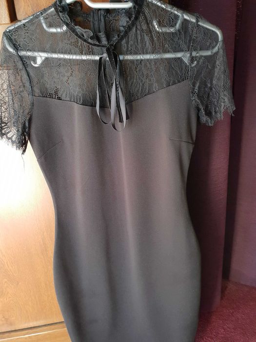 Rochiță scurtă,neagră