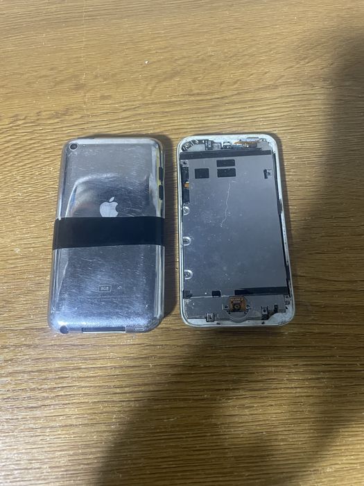 Lot ipod touch.