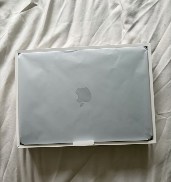 Оферта! Macbook Air 2025 M4, 13 inch
