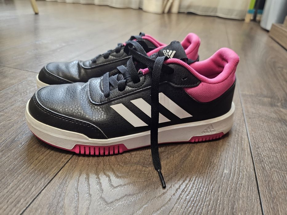 Маратонки ADIDAS