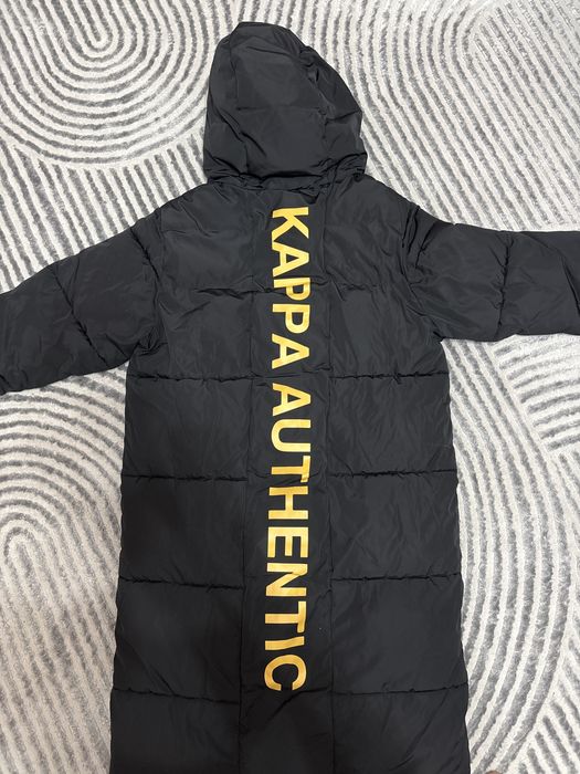 Прлдам куртку kappa