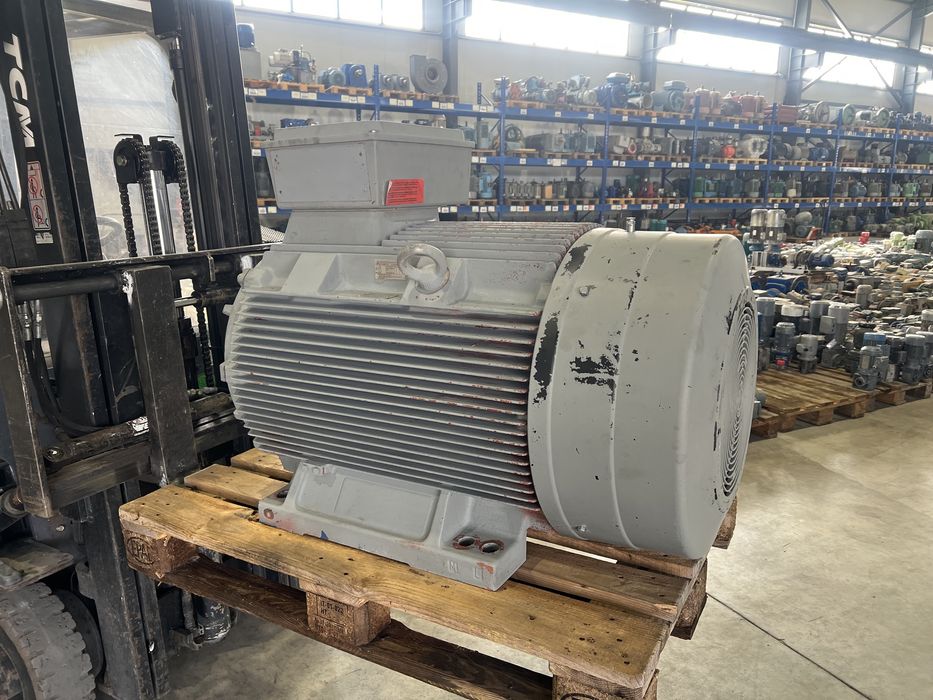 Ел.двигател 200 кВ 1450 об LONNE/електродвигател