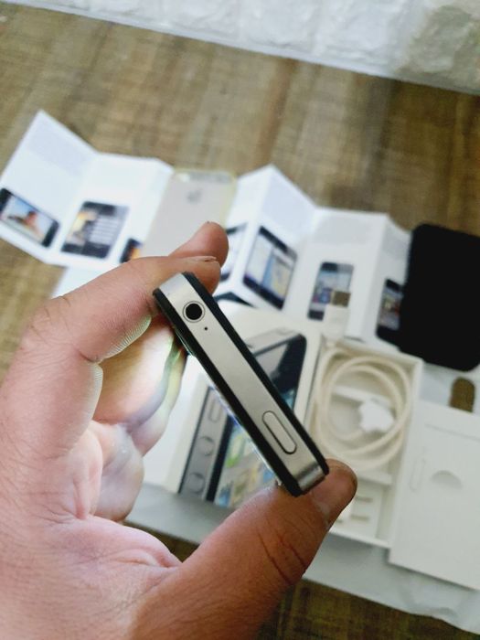 Iphone 4S ideal holatda