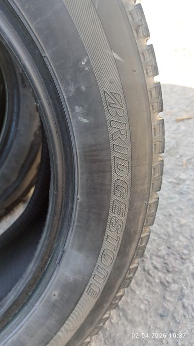 Шины зимние Bridgestone комлект