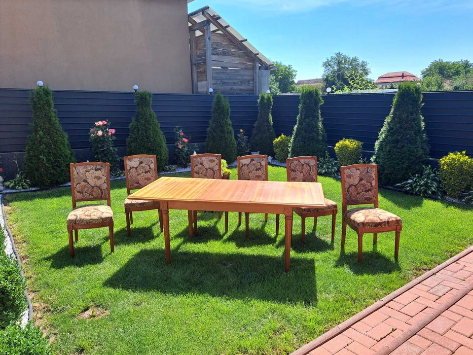 Masa living sau sufragerie