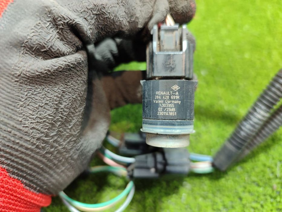 SENZORI PARCARE SPATE RENAULT MEGANE III B95 1.6 DIESEL 2014 / HATCHBACK COD OEM 284428691R / 1501142205 / 2008-2016