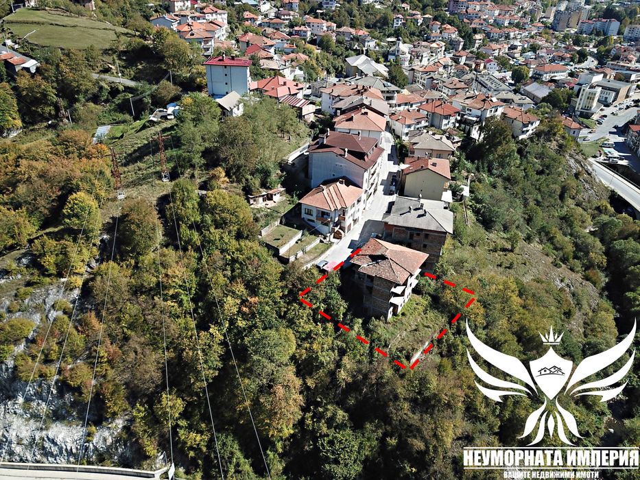 Нова къща с 388кв. РЗП и двор 600кв кв.Устово гр.Смолян