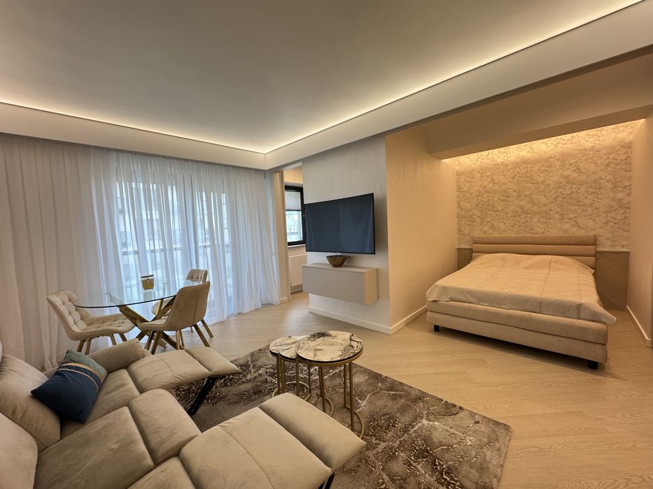 Studio dublu prima inchiriere Cortina North Pipera