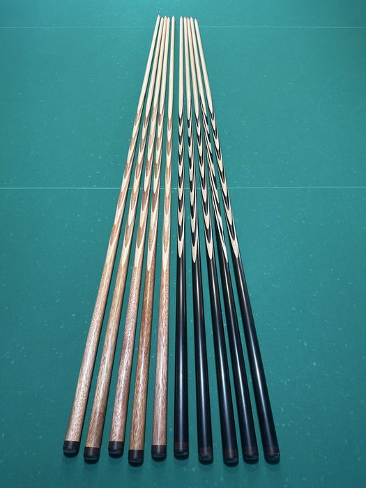 Продам новые кии для бильярда