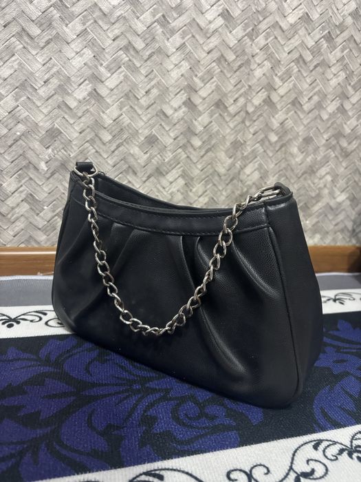 Сумочки через плечо