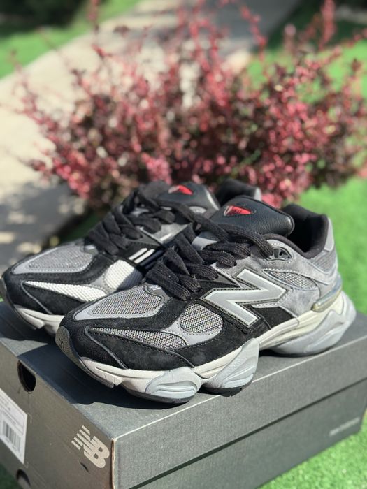 New balance 9060 negri/gri marimea 41 noi