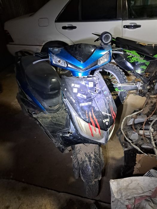 Продаетса мопед м8