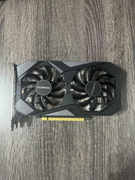 Vând Placă Video Gigabyte GeForce GTX 1650 OC Edition, 4GB