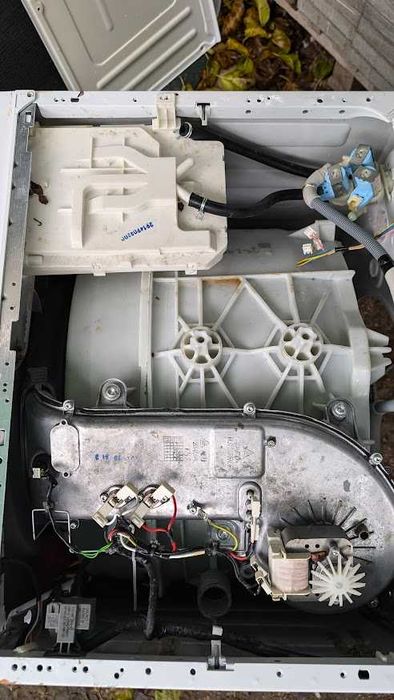 Пералня / Сушилня Beko ProSmartInverter на части