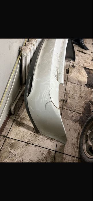 Продам бампер от приора 2