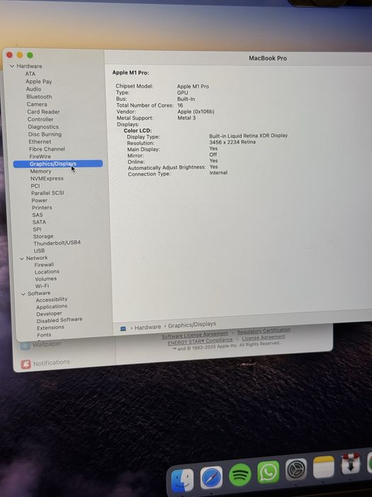 Macbook pro 2021 M1 16 inch