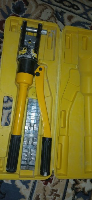 Опрессователь наконечников