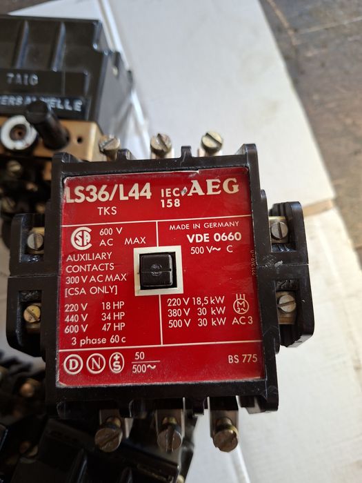 Relee protecție si contactor 380 v