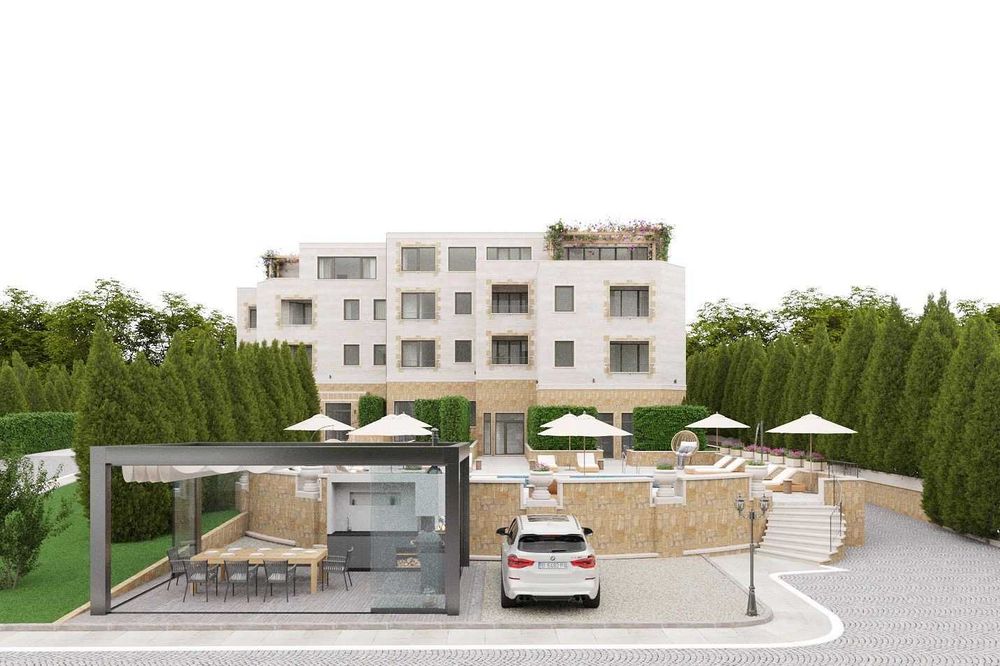 Продажба на 4-стаен апартамент с голяма площ