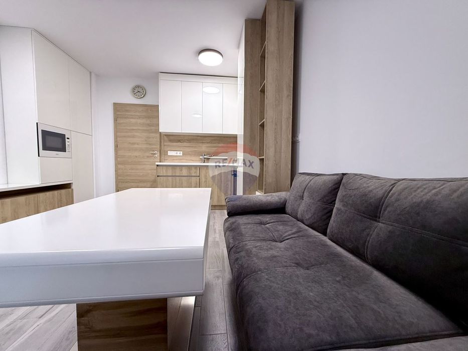 Дава се под наем Тристаен апартамент в к.к. Св.Св. Константин и Елена - 74 кв.м за 1196.97 € - Снимка #9