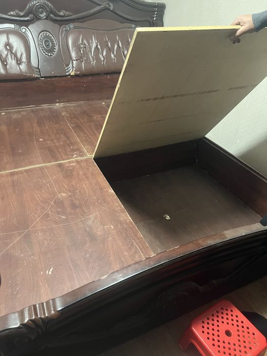 Отдам даром Спальний гарнитур