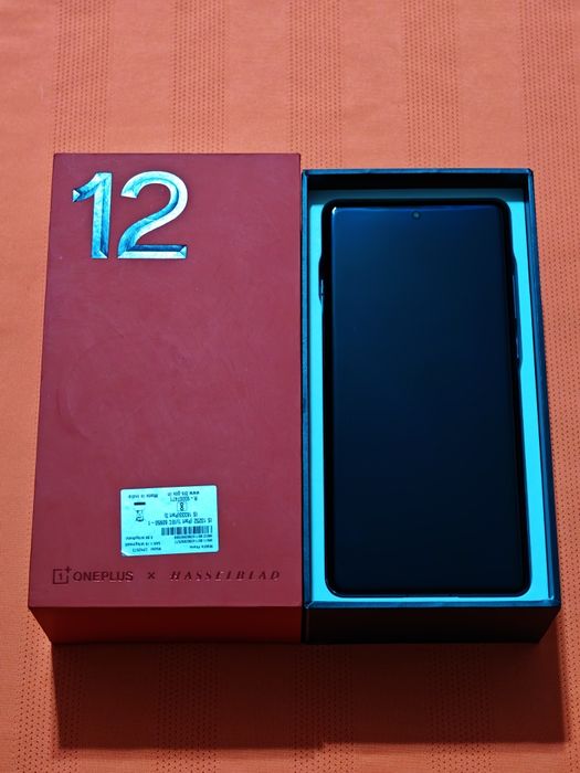 One Plus 12 256 gb Ram 12 5G