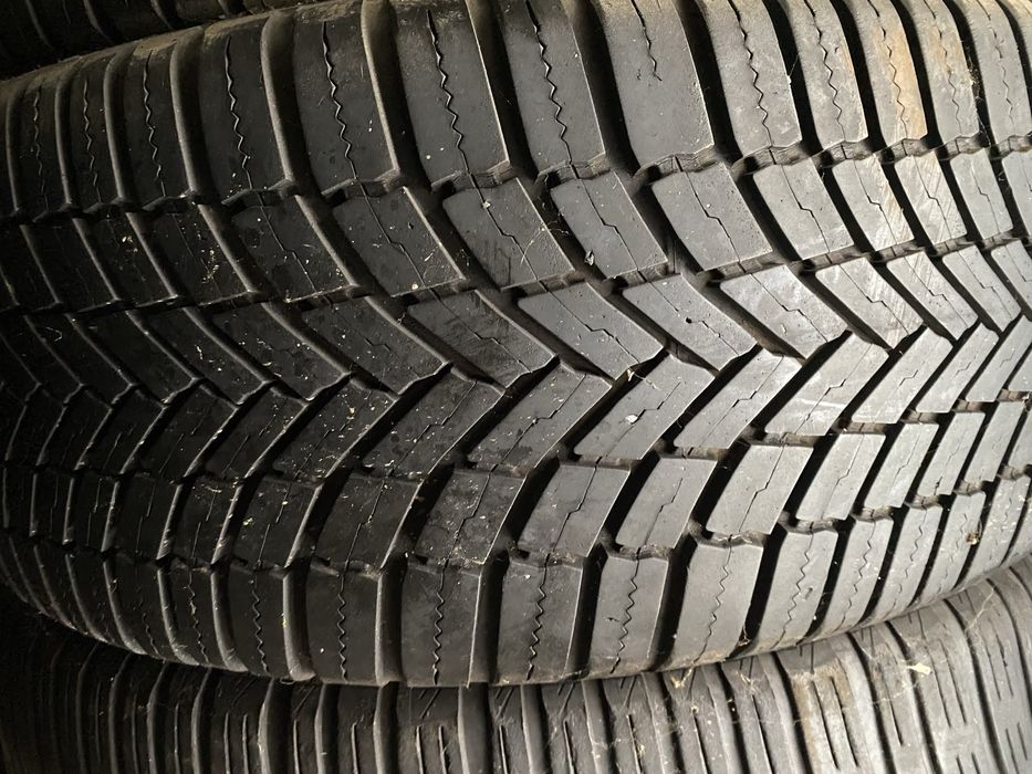 Шины 215/55/18 парами ( всесезонная )