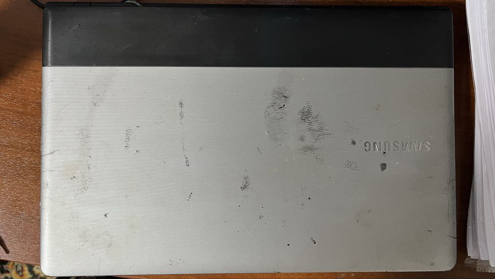 SAMSUNG NP300E5Z полностью робочий