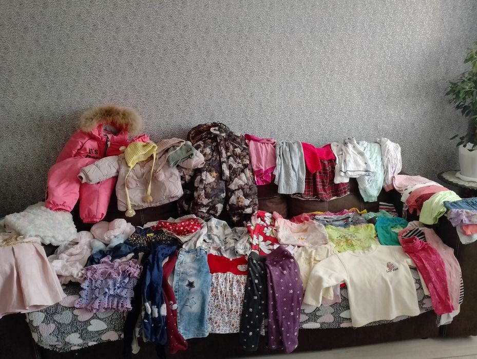 Продам детские вещи