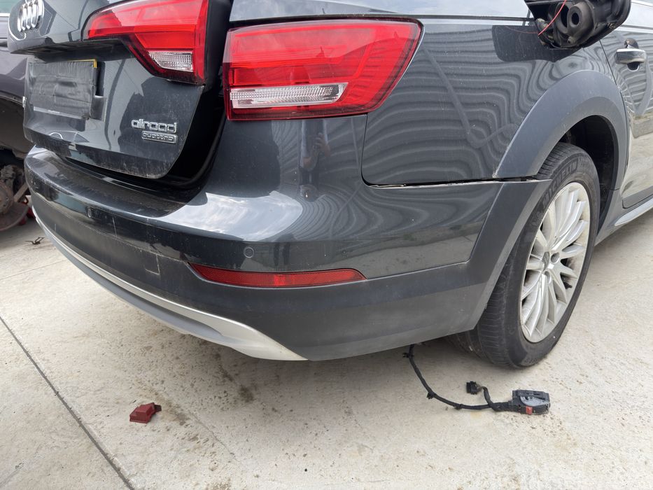 Bara spate Audi A4 B9 Allroad 2017, cod vopsea LX7L / 8W9 807 067 P