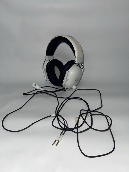 Продаю наушники Razer.