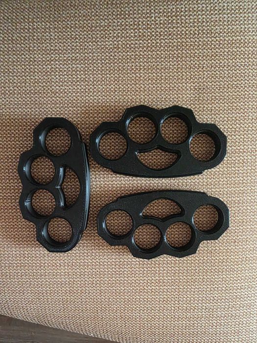 Пластмасов бокс / уред за самозащита