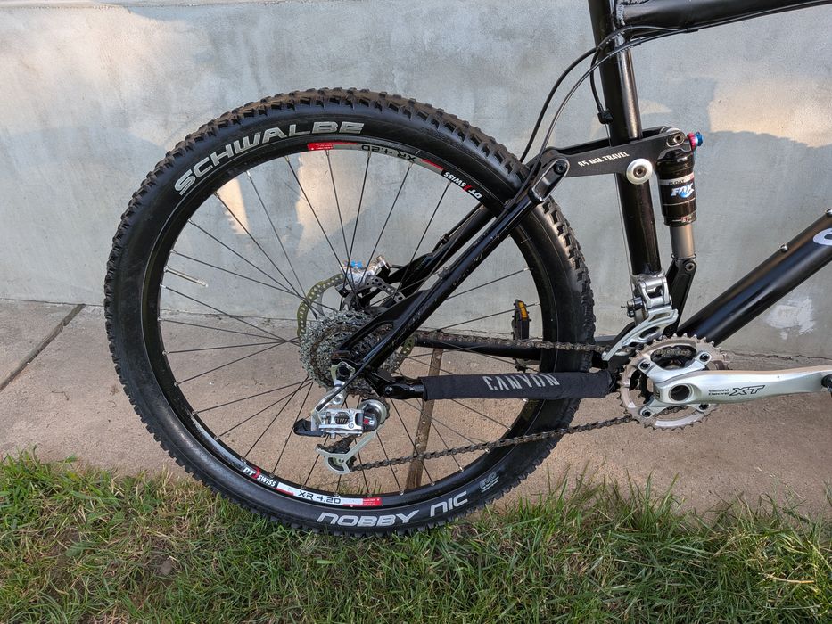 Biciclete full suspension si dirt