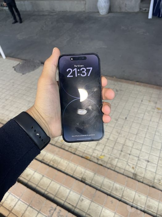 Iphone 14 pro qora