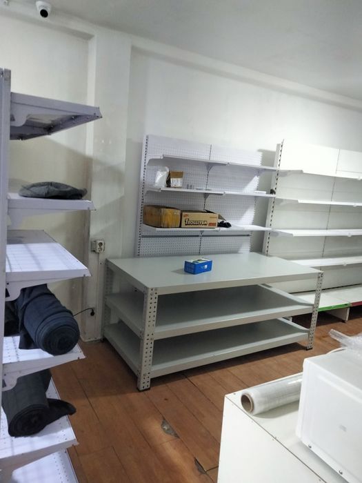 Сдам часть помещения со стеллажами 17 кв