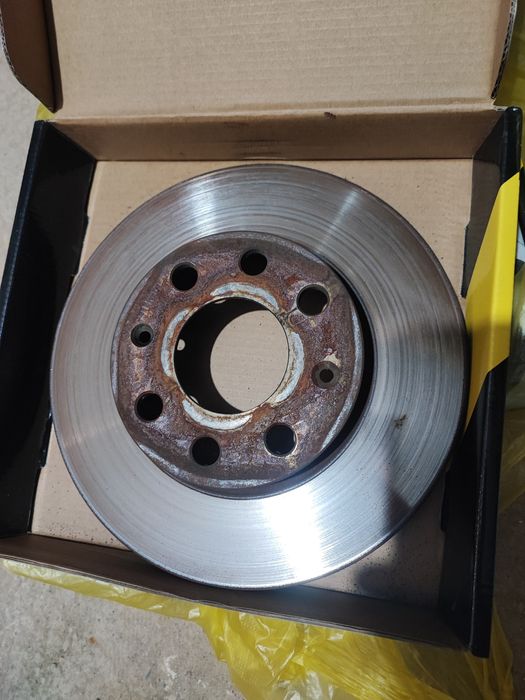 Aporniy kapmlekt  kalodka kamplekt  sotiladi